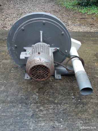 Aspirateur à copeaux