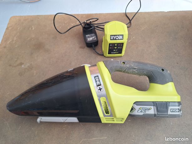 Aspirateur à main Ryobi