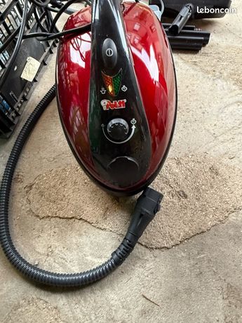Aspirateur à vapeur