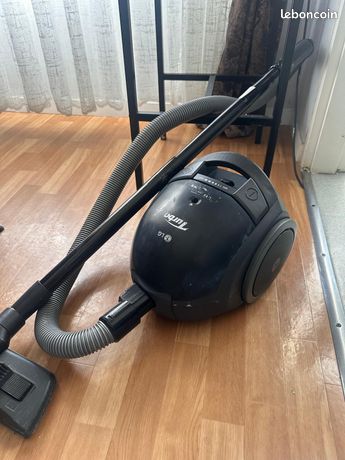 Aspirateur avec sac fonctionne parfaitement