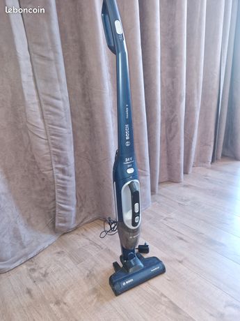 Aspirateur balai BOSCH