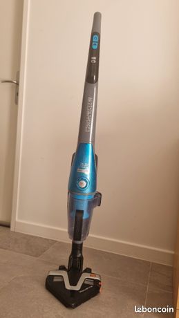 Aspirateur balai ROWENTA