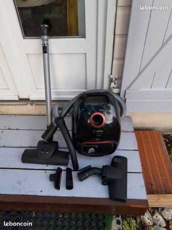 Aspirateur Bosch comme neuf
