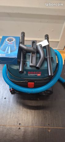 Aspirateur bosch + accessoire perçages