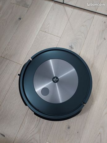 Aspirateur connecté I Robot J7 15640