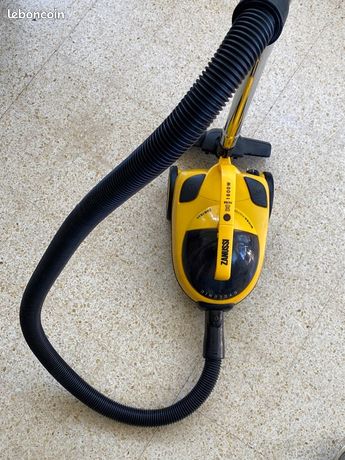 Aspirateur cyclonique 1600 w
