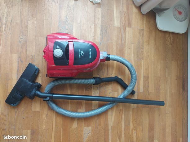 Aspirateur de marque Samsung en très bonne état