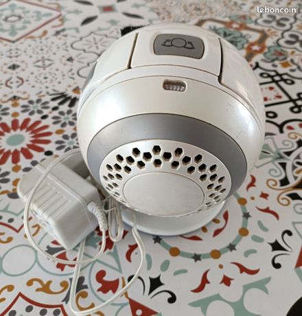 Aspirateur de table