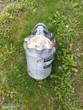 Aspirateur Dyson DC20