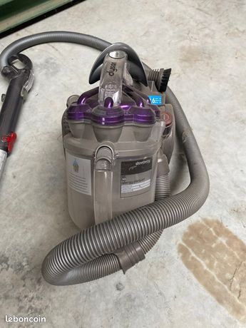 Aspirateur Dyson stowaway
