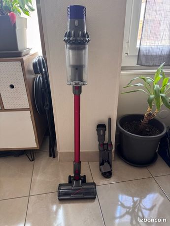 Aspirateur Dyson V10 - Puissant & pratique 45 min autonomie