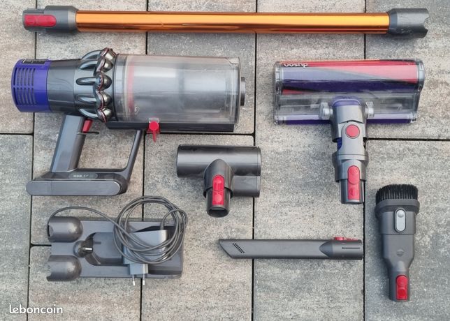 Aspirateur Dyson V10 sv12