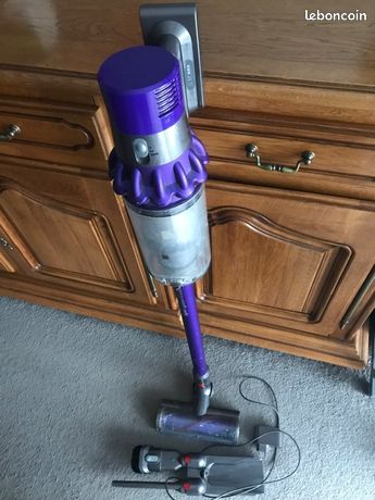 Aspirateur dyson v10