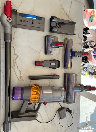 Aspirateur Dyson V15