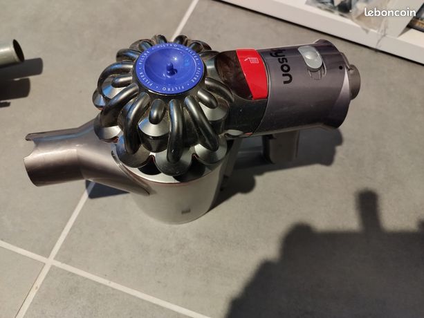 Aspirateur dyson v7