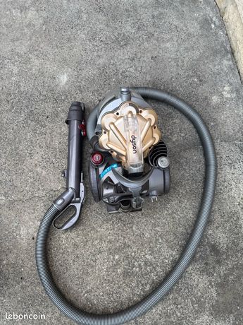 Aspirateur dyson