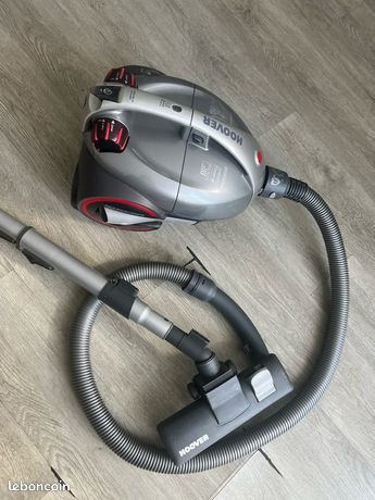 Aspirateur Hoover 2000watts