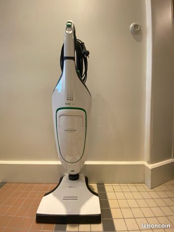 Aspirateur Kobold VK200, avec le Vorwerk Kobold EB400 + Brosseur Kobold PB440+MP440+MR440