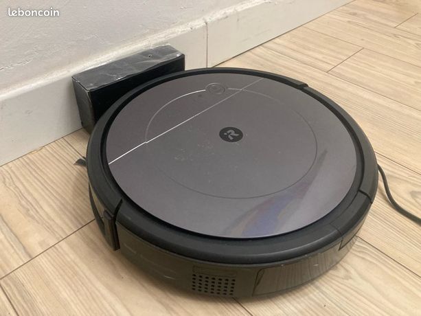 Aspirateur laveur Roomba combo avec base