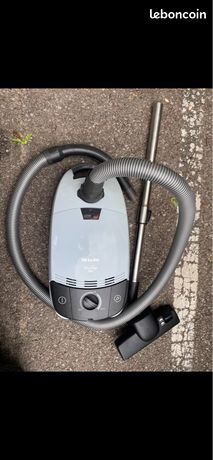Aspirateur MIELE 2000w silence