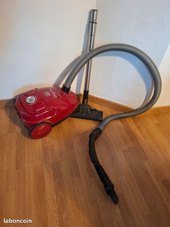 Aspirateur moulinex avec 1 sac