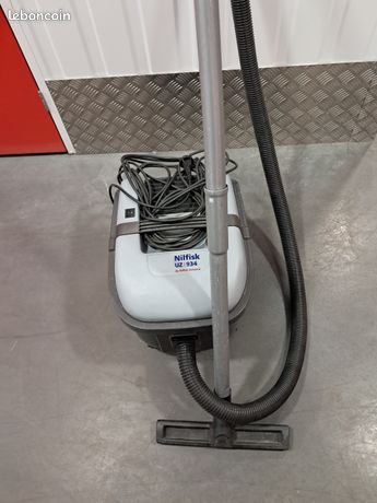Aspirateur Nilfisk UZ 934