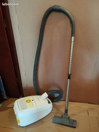 Aspirateur PHILIPS avec sac de 2000W