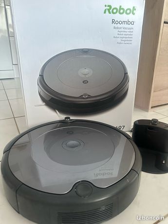 Aspirateur robot iRobot Roomba 697