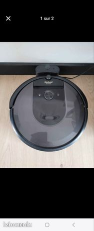 Aspirateur robot laveur