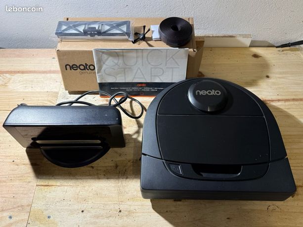 Aspirateur robot Neato D650