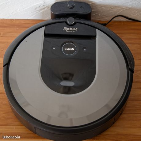 Aspirateur robot Roomba i7 connecté au Wi-Fi