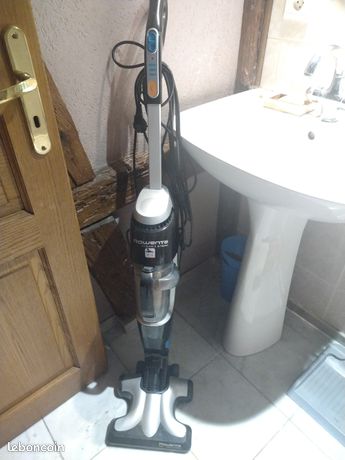 Aspirateur Rowenta 2 en 1 serpillere