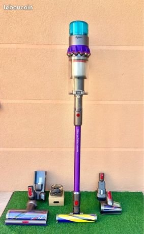 Aspirateur sans fil dyson gen 5 détect absolute très peu servi