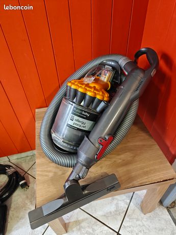 Aspirateur traîneau Dyson DC22