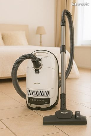 Aspirateur traîneau Miele Complete C3 Silence Ecoline Excellent état