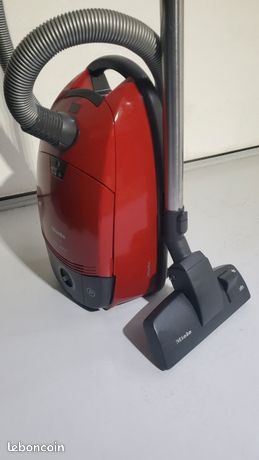 Aspirateur Traineau Miele