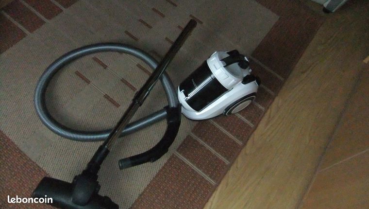 Aspirateur Traineau