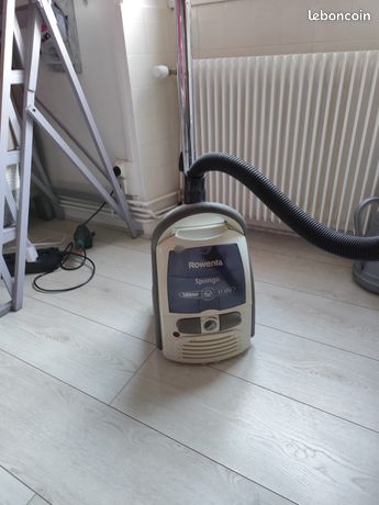 Aspirateur traineau