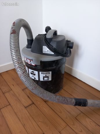 Aspirateur à cendres