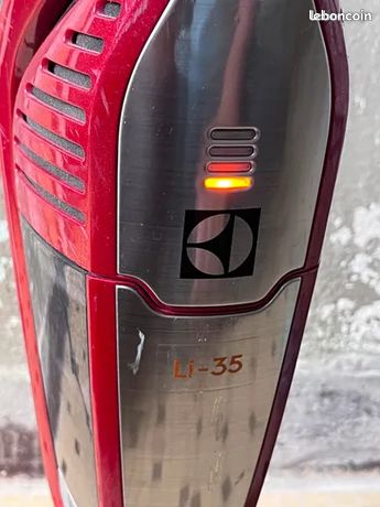 Aspirateur Balai Electrolux