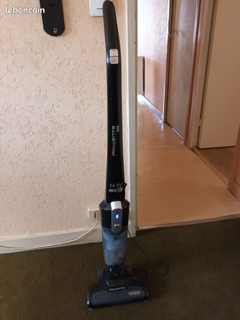Aspirateur balai rowenta