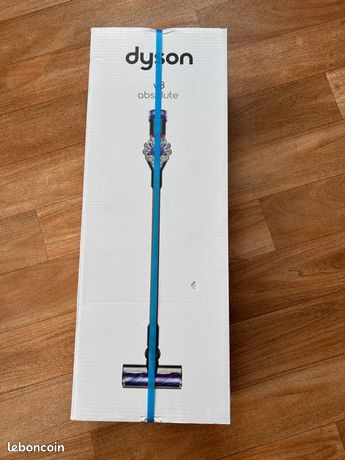 Aspirateur balais dyson V8 absolute