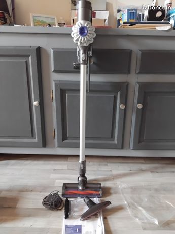 Aspirateur dyson multi équipé