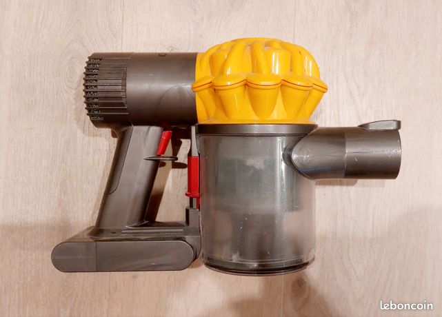 Aspirateur Dyson V6