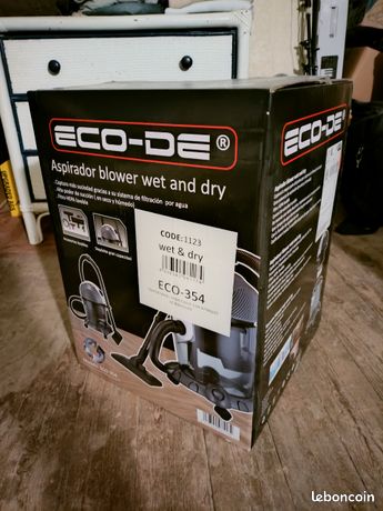 Aspirateur Eco-De, liquide et poussière