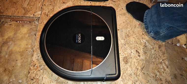 Aspirateur laveur robot Hobot Legee 688