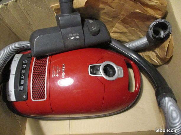 Aspirateur Miele rouge 2200 w pour Laposte