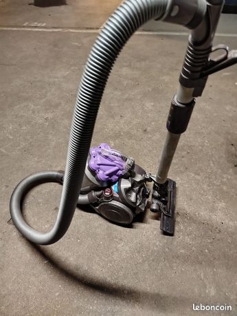 Aspirateur puissant Dyson DC19