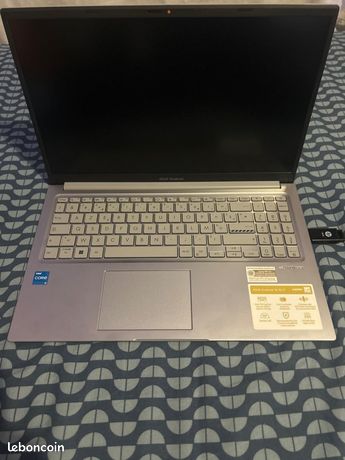 Asus Vivobook 15 pouces avec garantie 1an encore