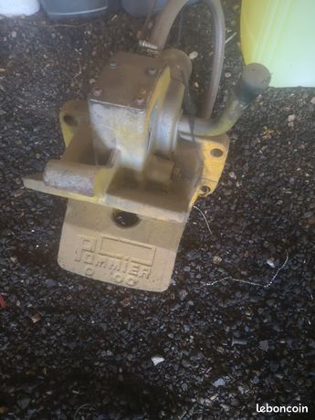 Attache POMMIER pour poids lourds